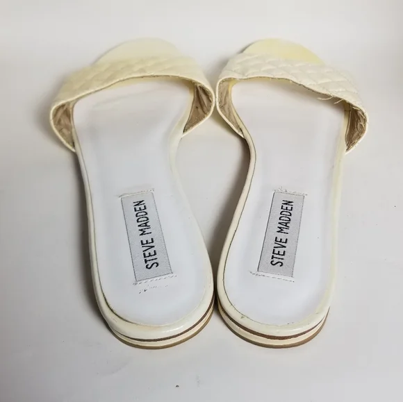 Vintage! Y2K Steve Madden quilted patent leather slides - Picture 7 of 10